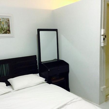 Bann Bunga Inn Μπανγκόκ Εξωτερικό φωτογραφία